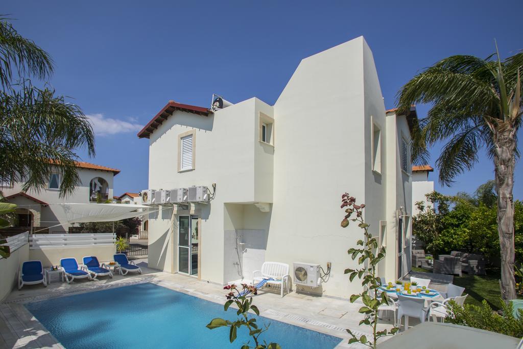 Villa Raflia Pernera Bagian luar foto
