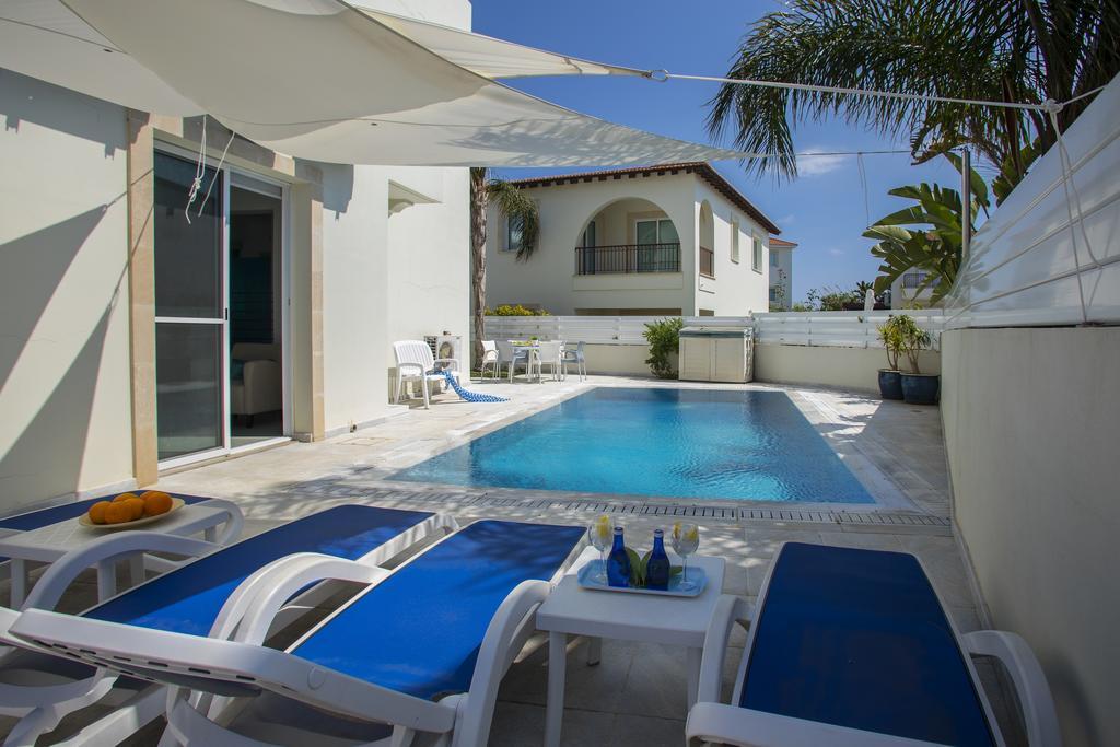 Villa Raflia Pernera Bagian luar foto