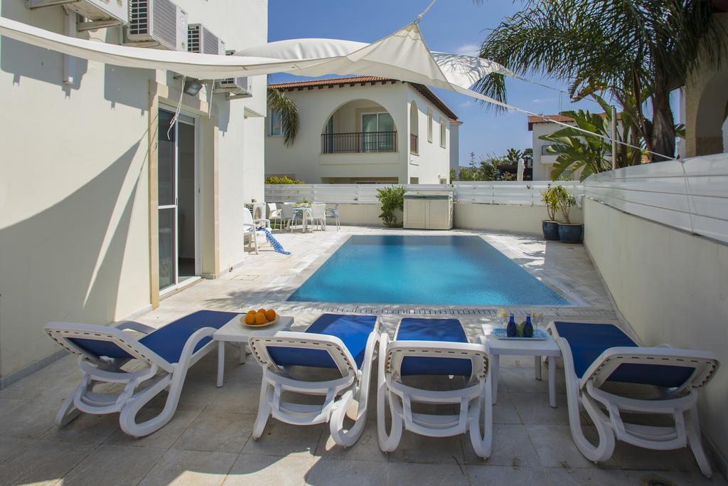 Villa Raflia Pernera Bagian luar foto