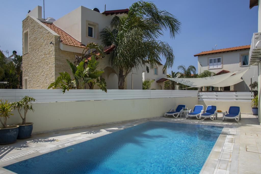 Villa Raflia Pernera Bagian luar foto