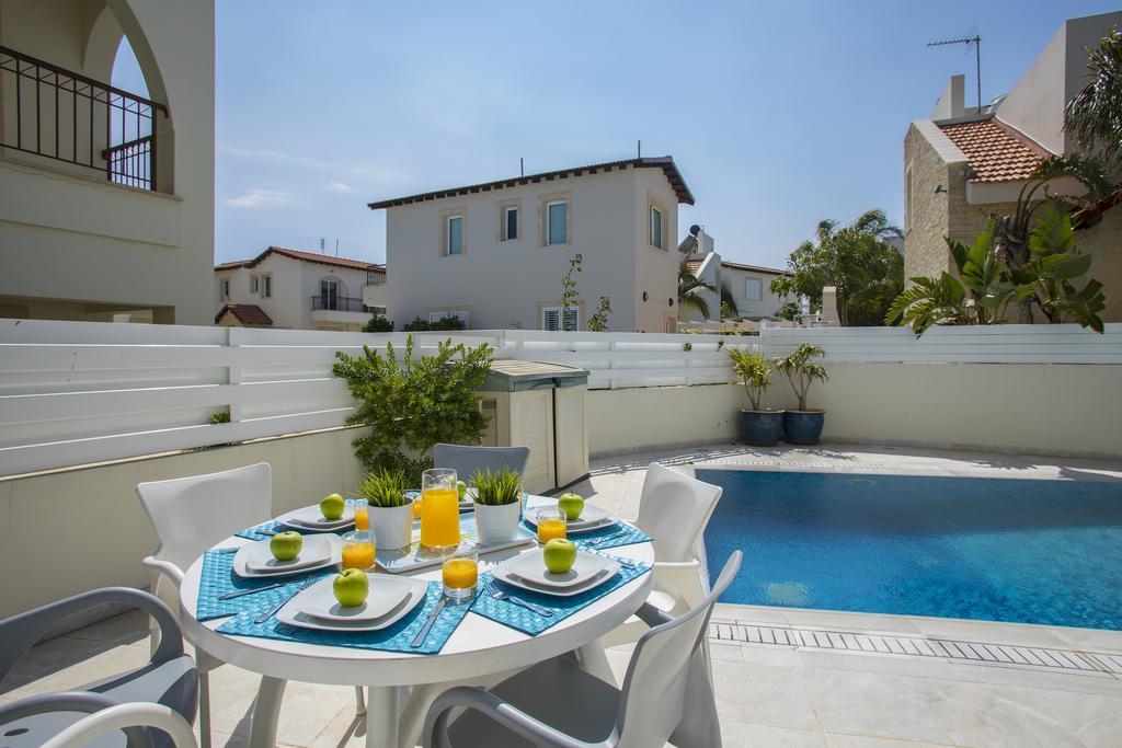 Villa Raflia Pernera Bagian luar foto